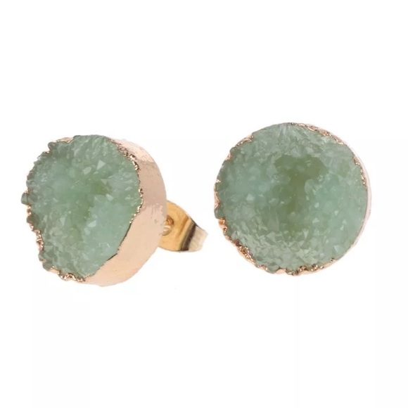 Jewelry - Green Quartz Druzy Geode Stud Earrings